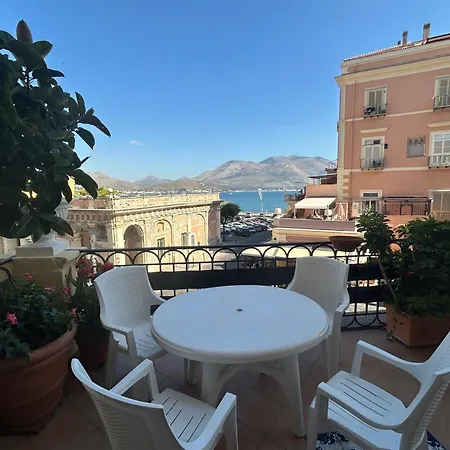 Casa Cibelli Pensión Gaeta